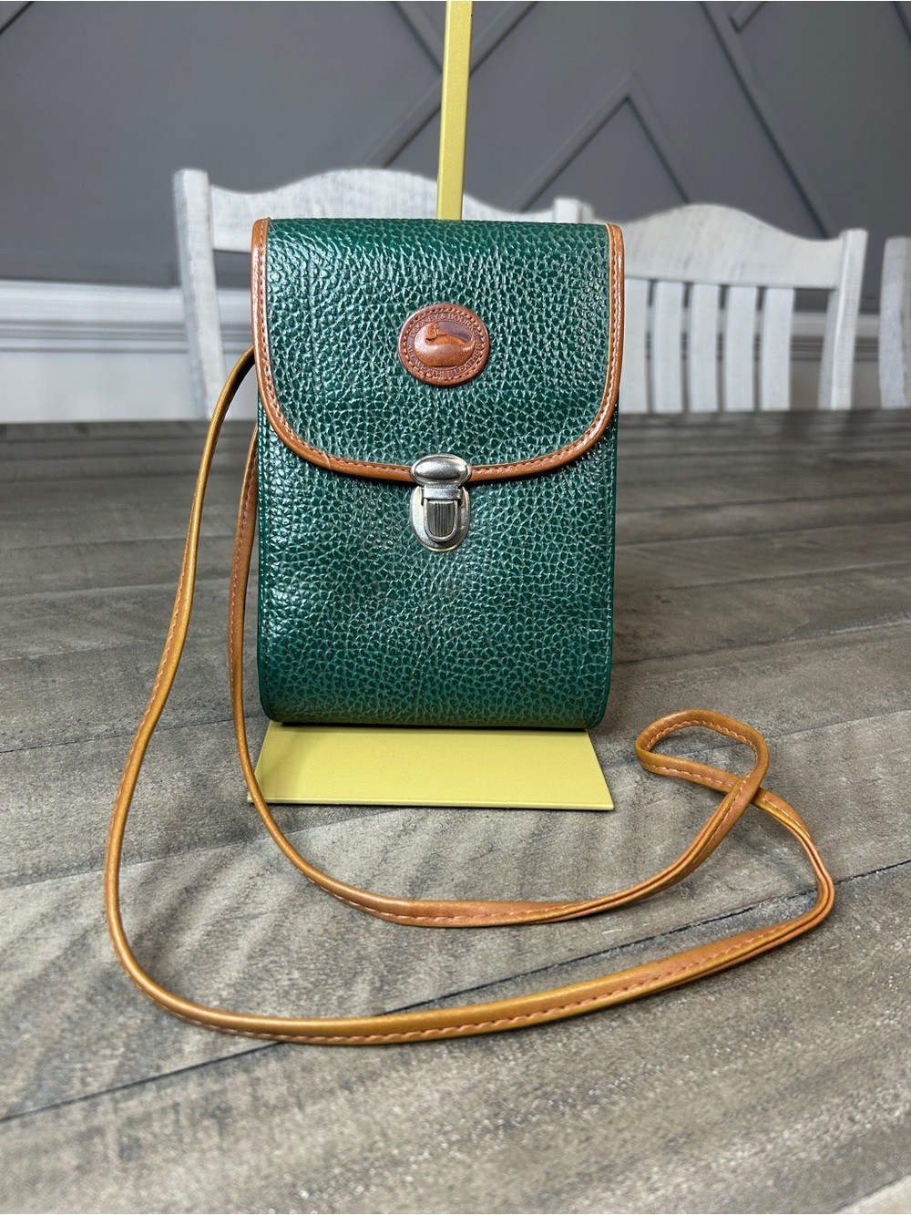 Vintage Dooney & Bourke Green Pebbled Leather Phone Wallet Crossbody